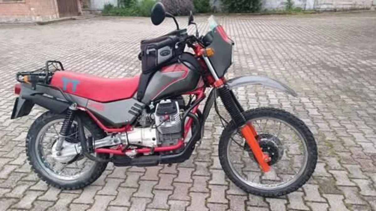 Moto Guzzi V 35 TT (1985 - 89) (2)