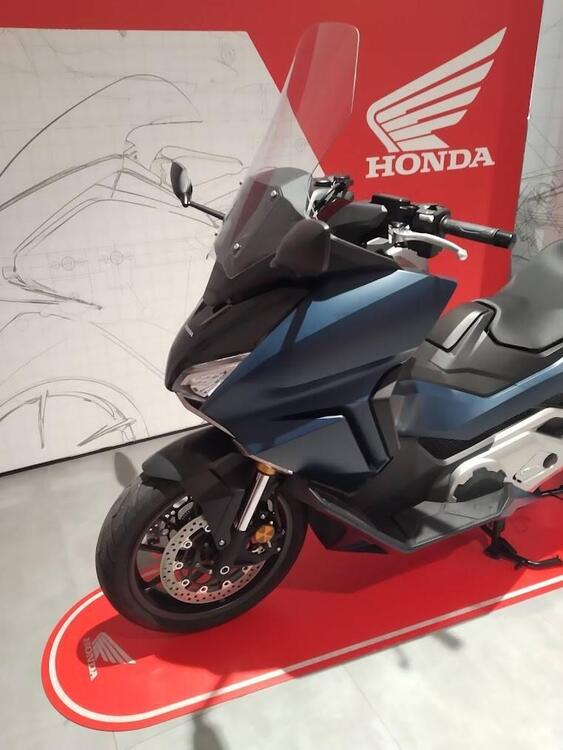 Honda Forza 750 DCT Urban (2021 - 24) (3)