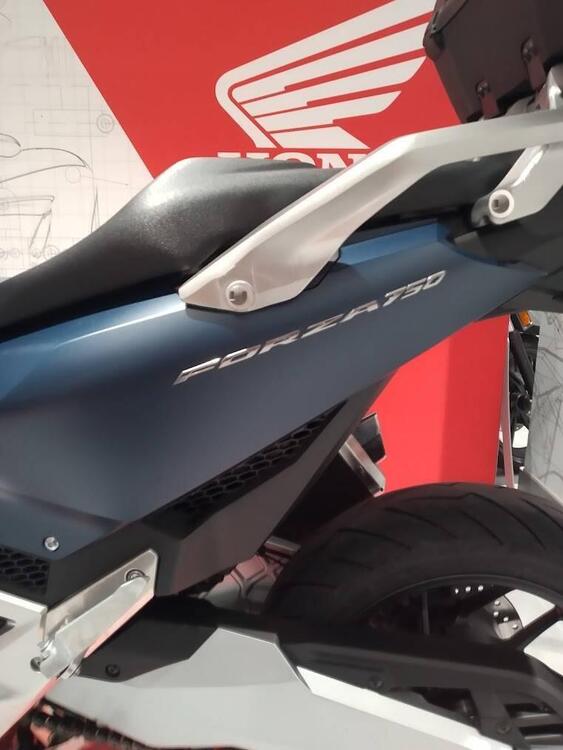 Honda Forza 750 DCT Urban (2021 - 24) (4)