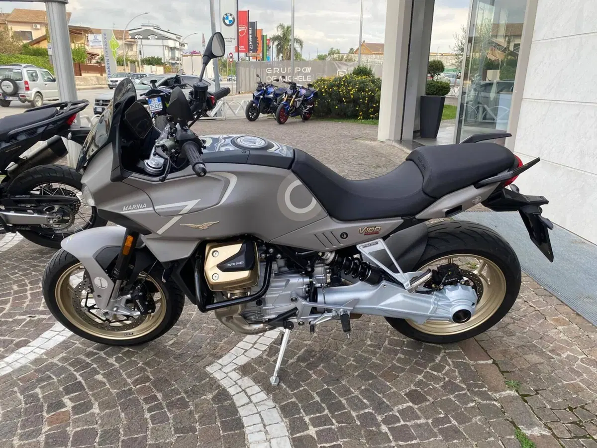 Moto Guzzi V100 Mandello (2025 - 26) (2)