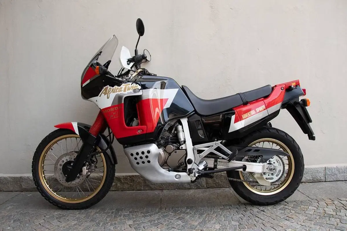 Honda Africa Twin XRV750 RD04 Storico FMI (2)