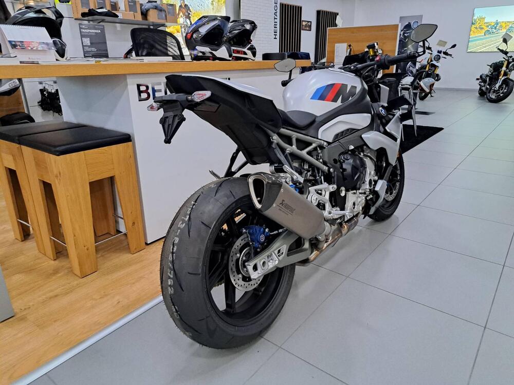 Bmw M 1000 R (2025) (3)