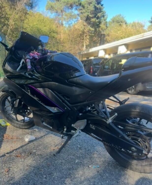 Yamaha YZF R3 (2021 - 24) (4)