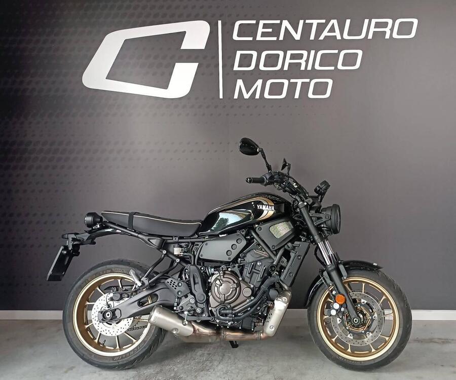 Yamaha XSR 700 (2022 - 25)