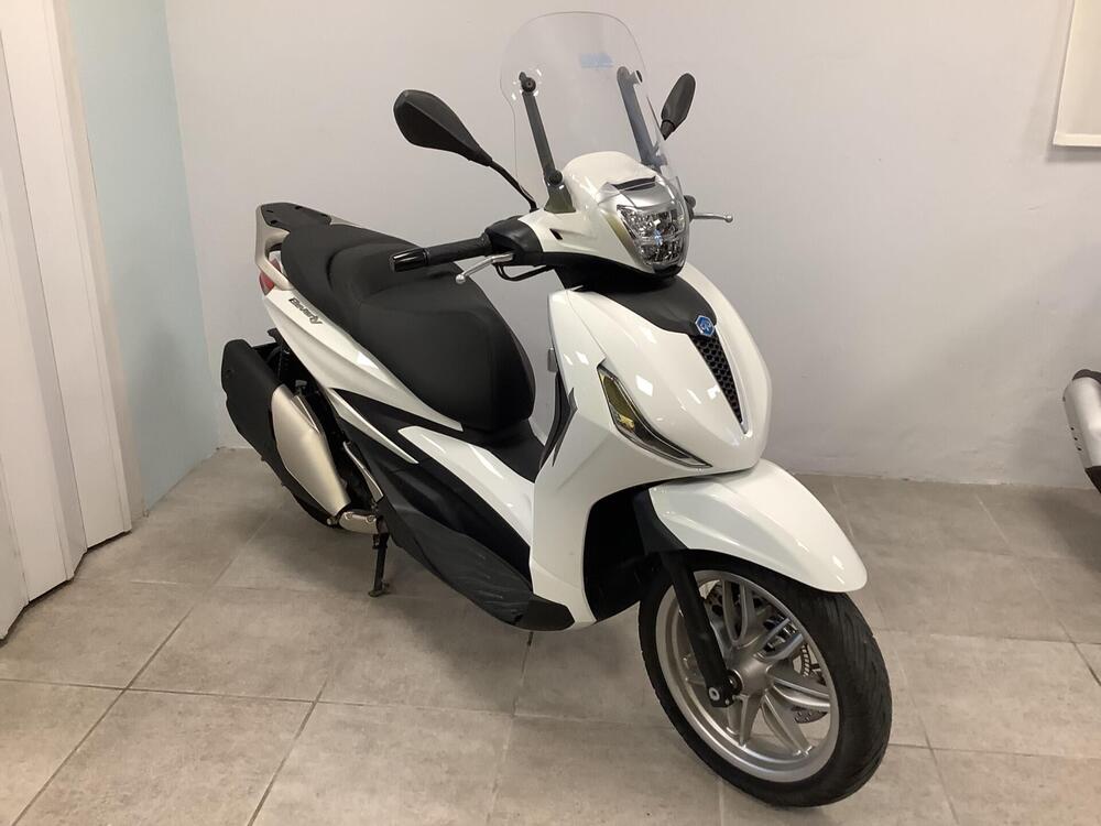 Piaggio Beverly 400 ABS-ASR (2021 - 24) (2)
