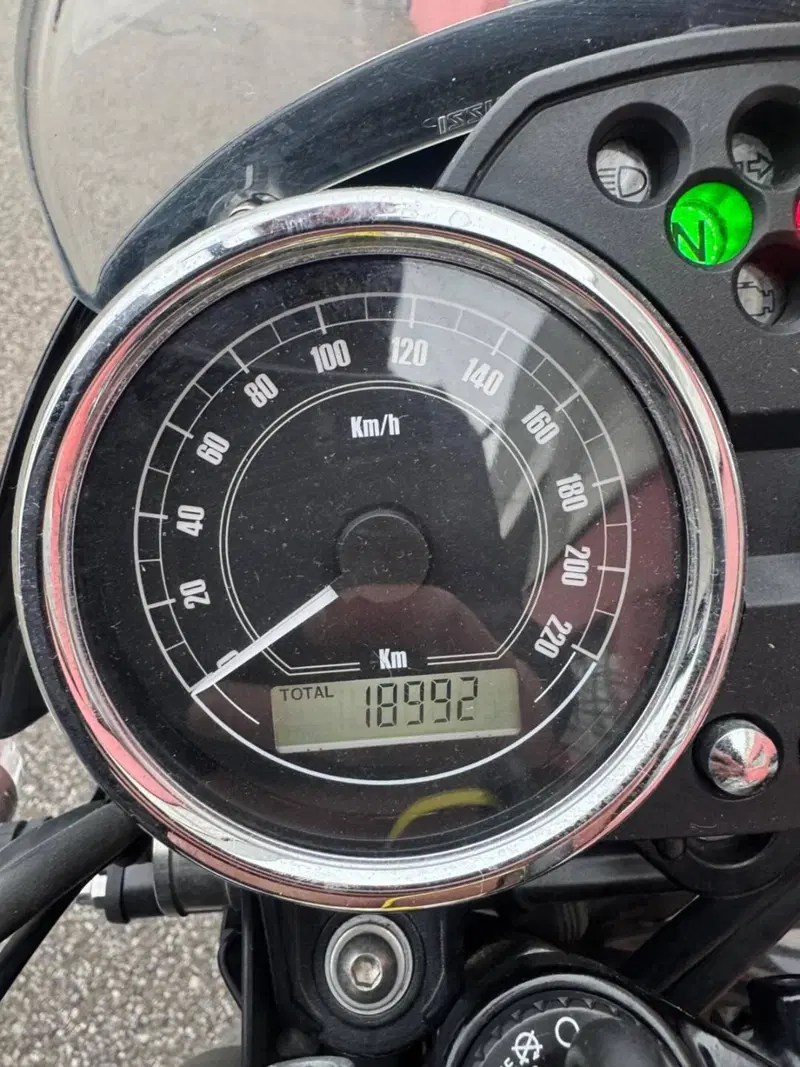 Moto Guzzi V7 Racer (2012 - 14) (14)