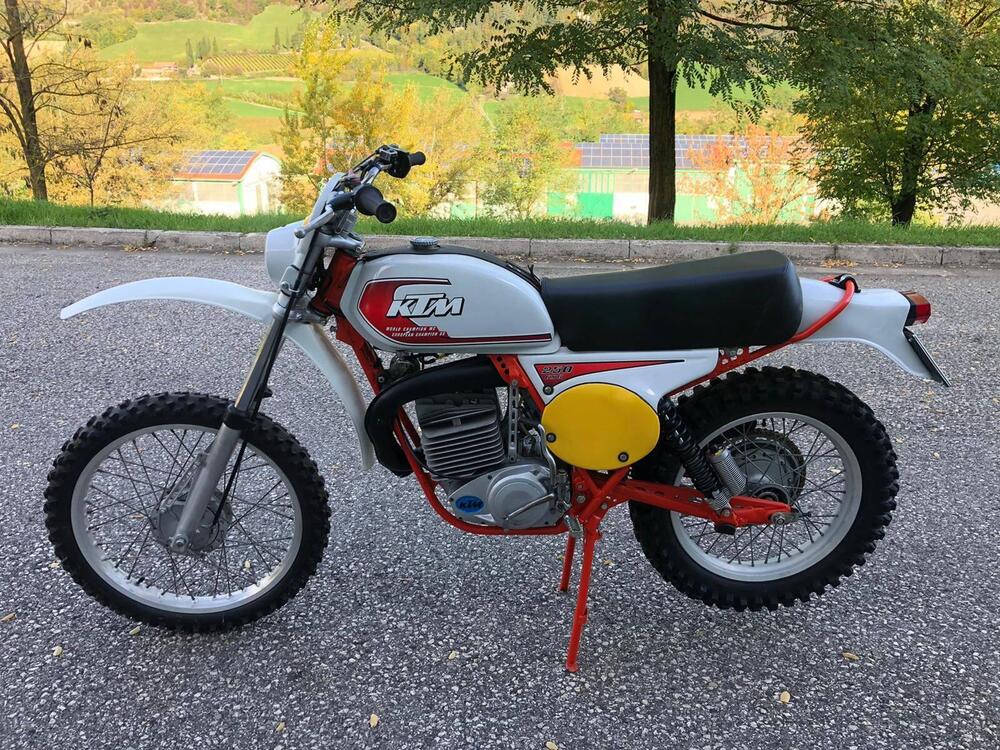 KTM 250 GS WORD CHAMPION (2)