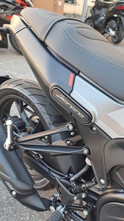 Benelli Leoncino 125 (2022 - 25) (3)