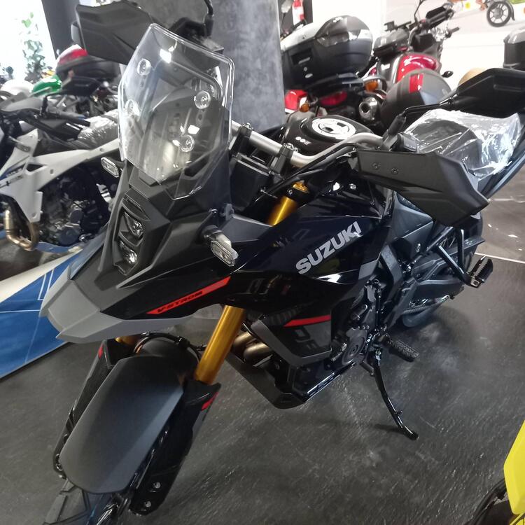 Suzuki V-Strom 800DE (2025) (2)