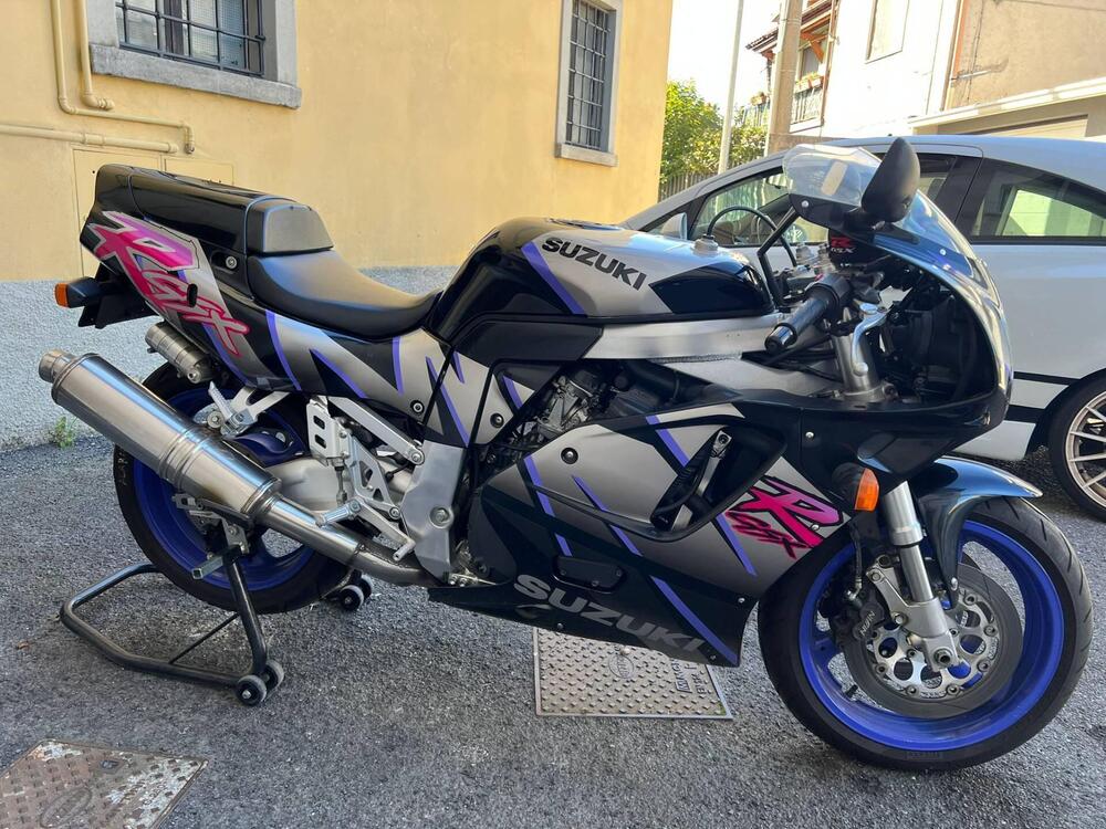 Suzuki Gsx r 750 (2)