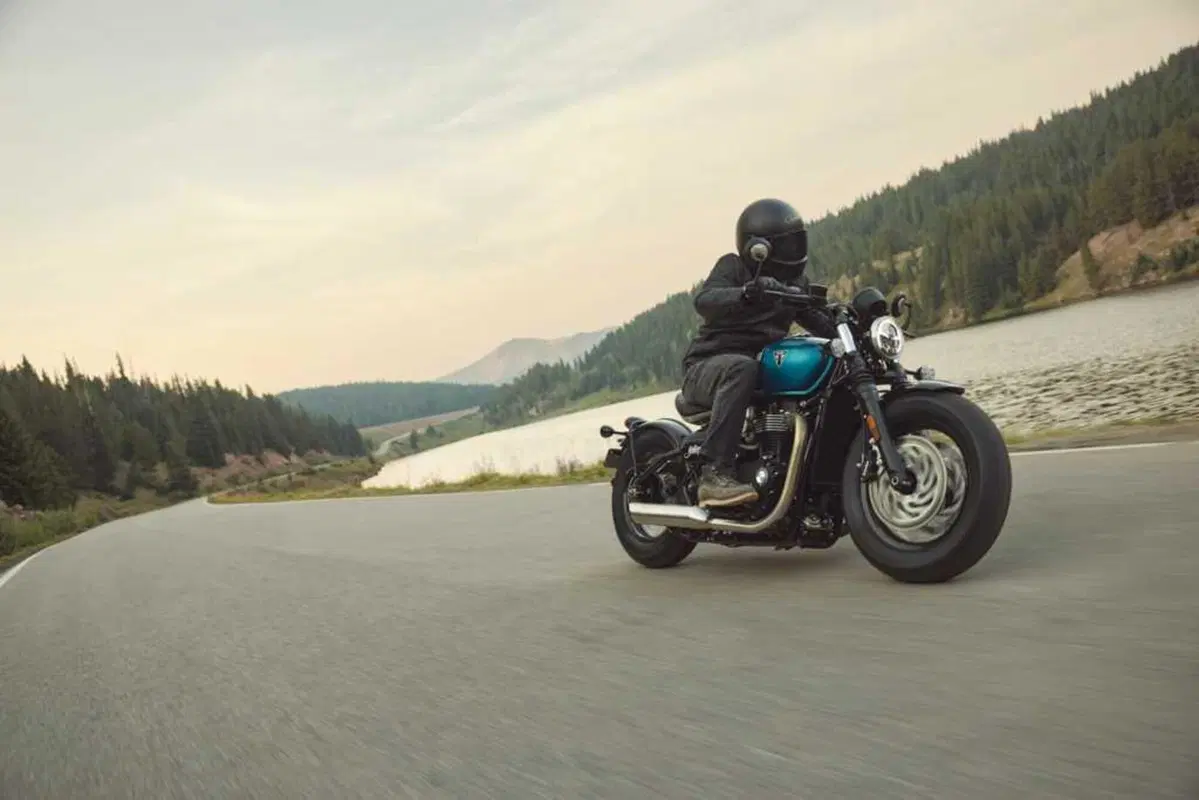 Triumph Bonneville 2026: evoluzione tecnica per le Modern Classic inglesi (8)