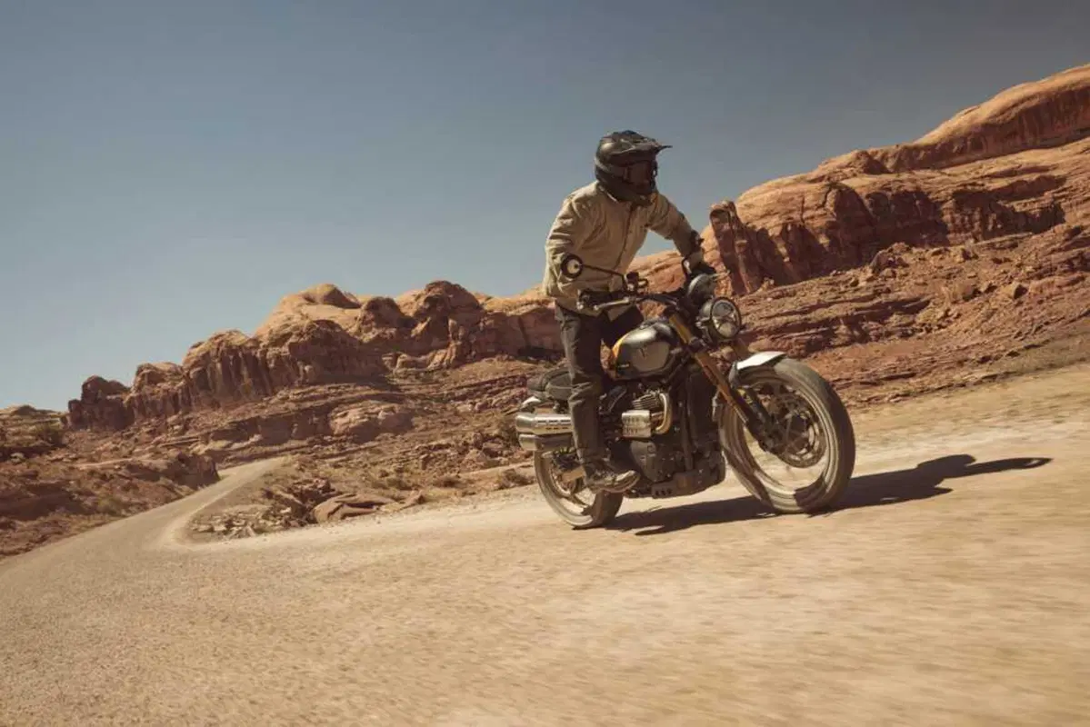 Triumph Bonneville 2026: evoluzione tecnica per le Modern Classic inglesi (33)