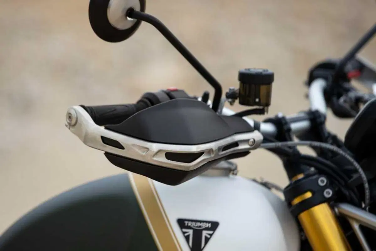 Triumph Bonneville 2026: evoluzione tecnica per le Modern Classic inglesi (41)