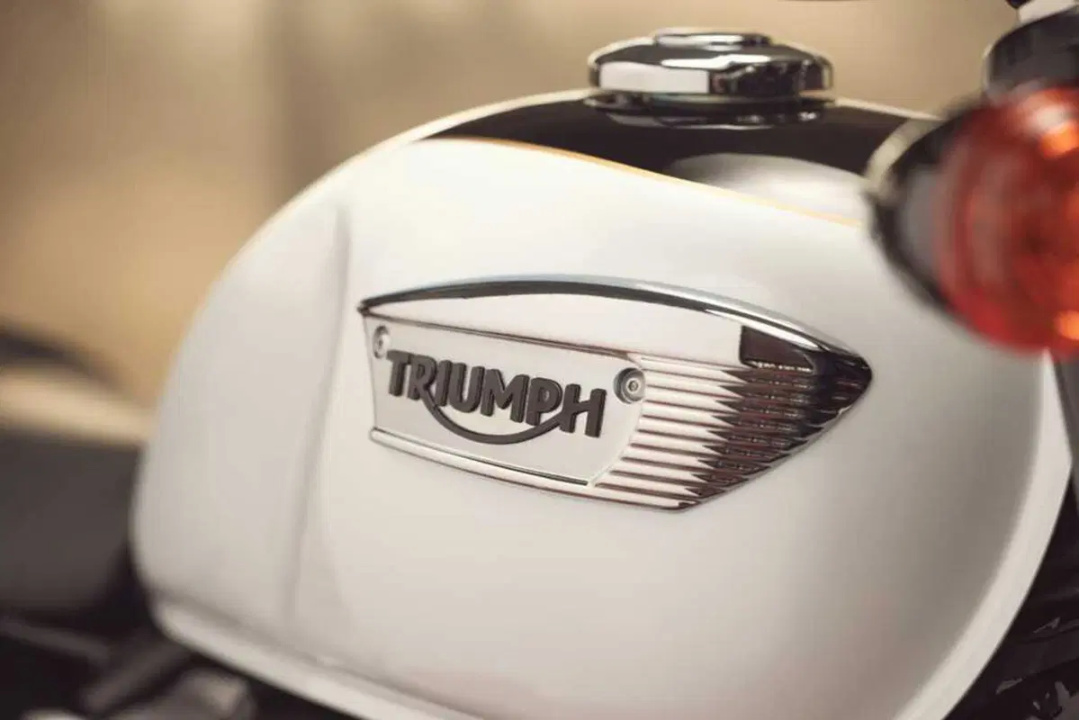 Triumph Bonneville 2026: evoluzione tecnica per le Modern Classic inglesi (6)