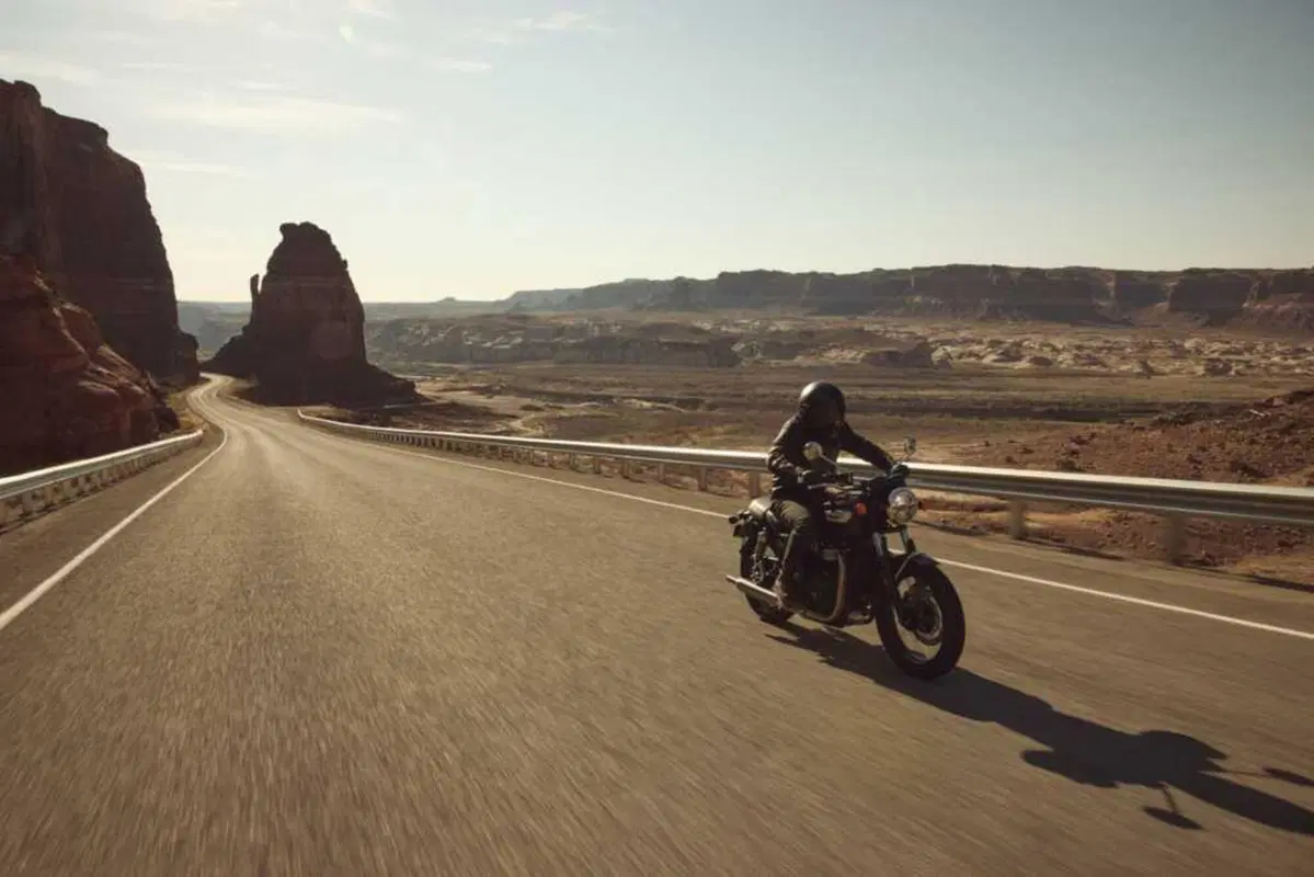 Triumph Bonneville 2026: evoluzione tecnica per le Modern Classic inglesi (13)