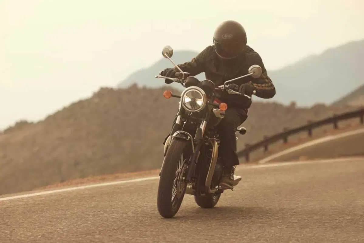 Triumph Bonneville 2026: evoluzione tecnica per le Modern Classic inglesi (16)