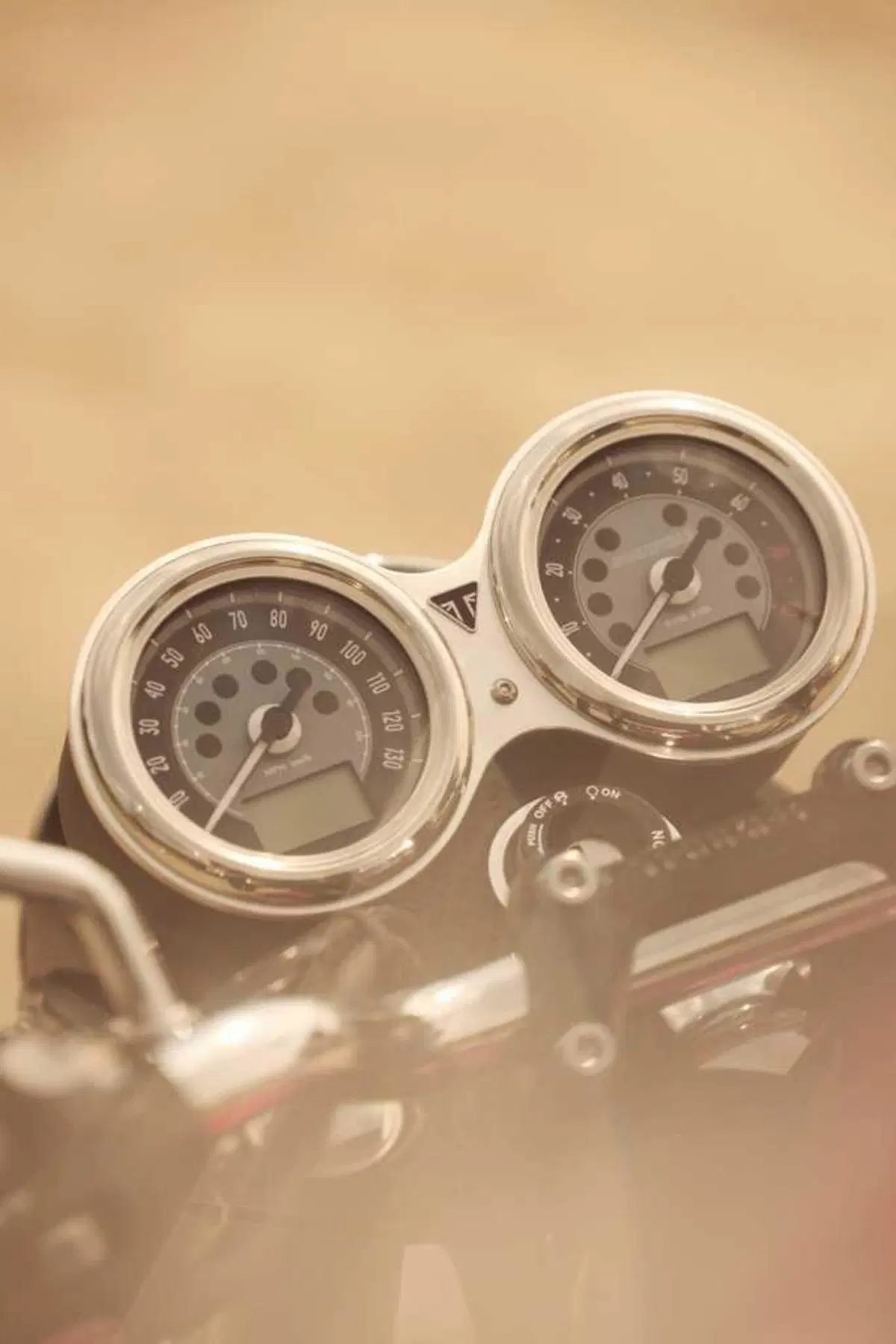 Triumph Bonneville 2026: evoluzione tecnica per le Modern Classic inglesi (22)