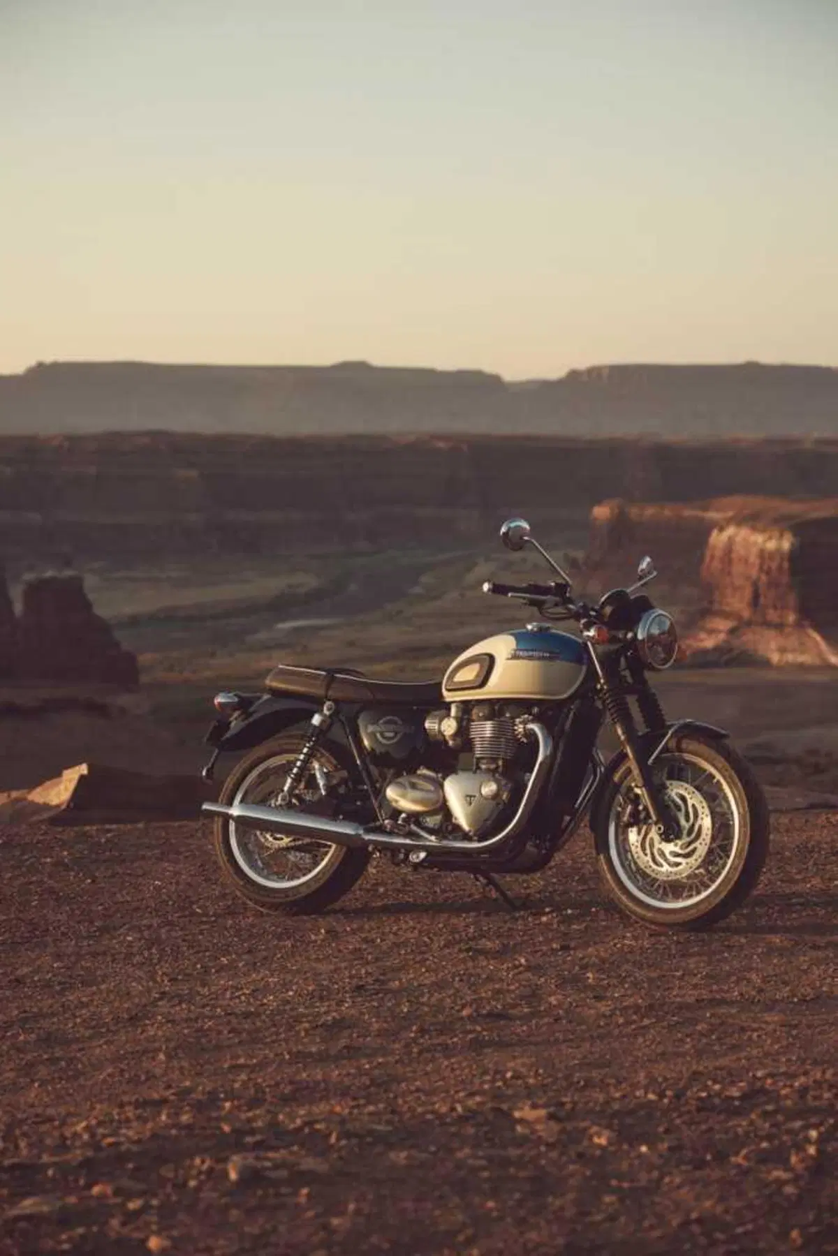 Triumph Bonneville 2026: evoluzione tecnica per le Modern Classic inglesi (27)