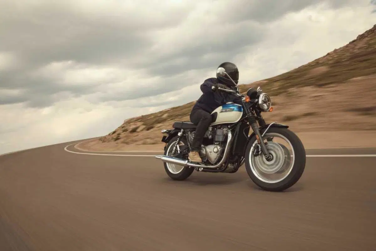 Triumph Bonneville 2026: evoluzione tecnica per le Modern Classic inglesi (35)