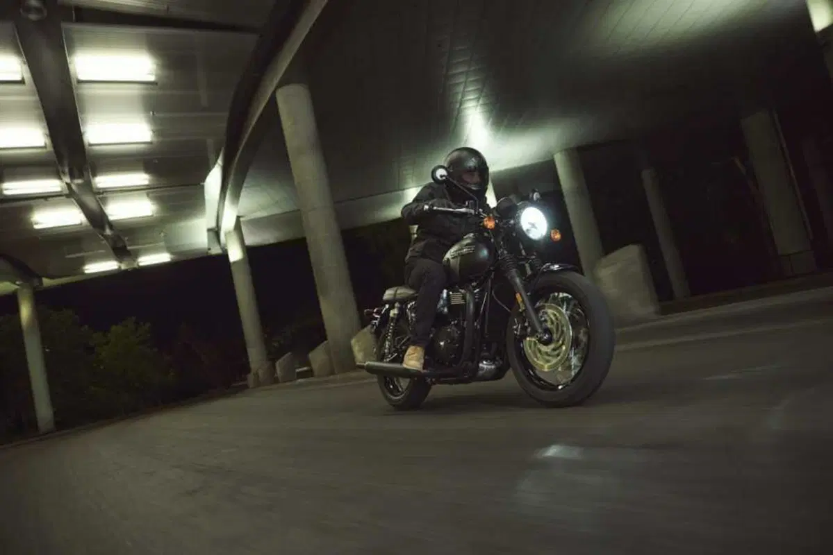 Triumph Bonneville 2026: evoluzione tecnica per le Modern Classic inglesi (46)