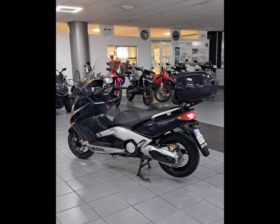 Yamaha T-Max 500 (2001 - 03) (5)