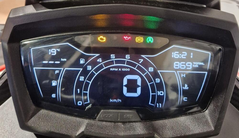 Aprilia SR GT 200 Sport (2025) (5)