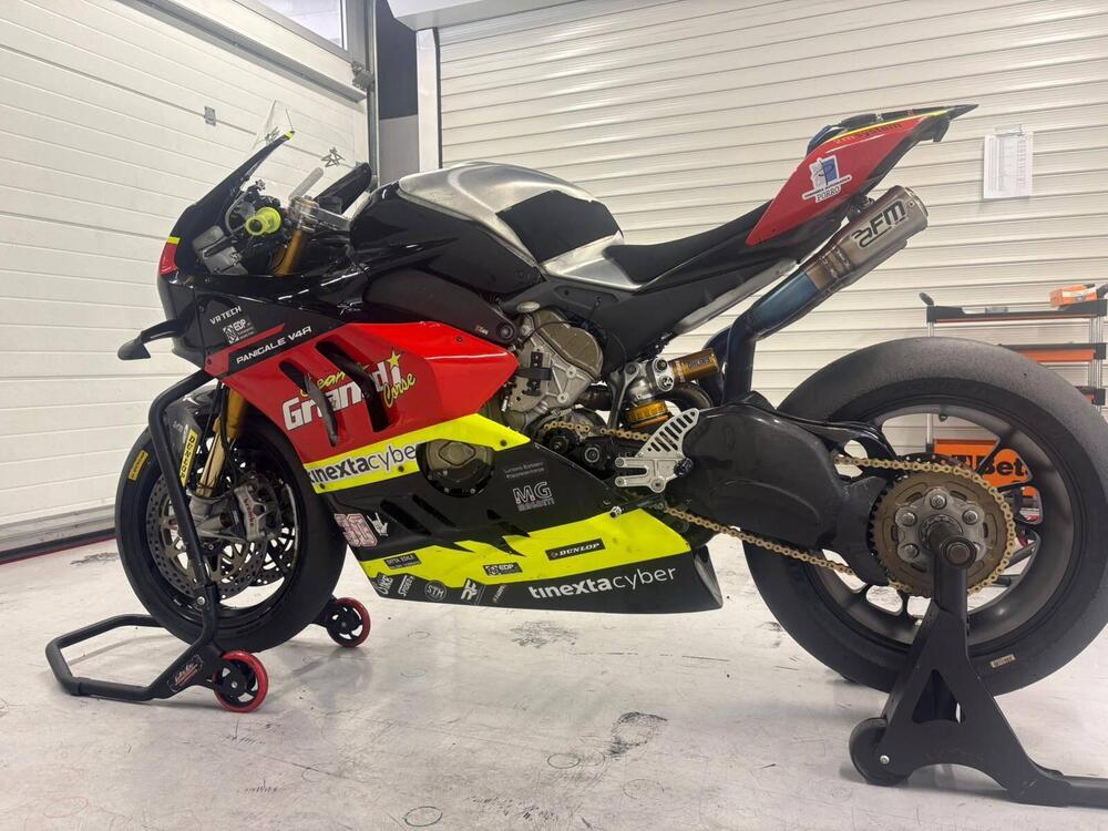 Ducati Panigale V4 R (2023 - 24) (2)