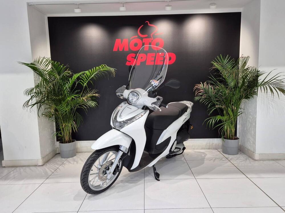 Honda SH 125 Mode (2024 - 25) (4)