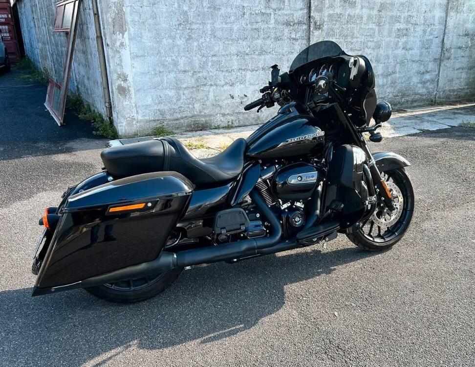 Harley-Davidson 114 Street Glide Special (2019 - 20) - FLHXS (3)