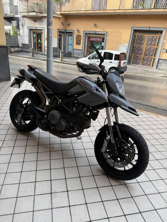 Ducati Hypermotard 796 (2012) (3)