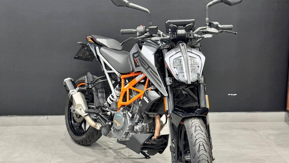 KTM 125 Duke (2021 - 23) (4)