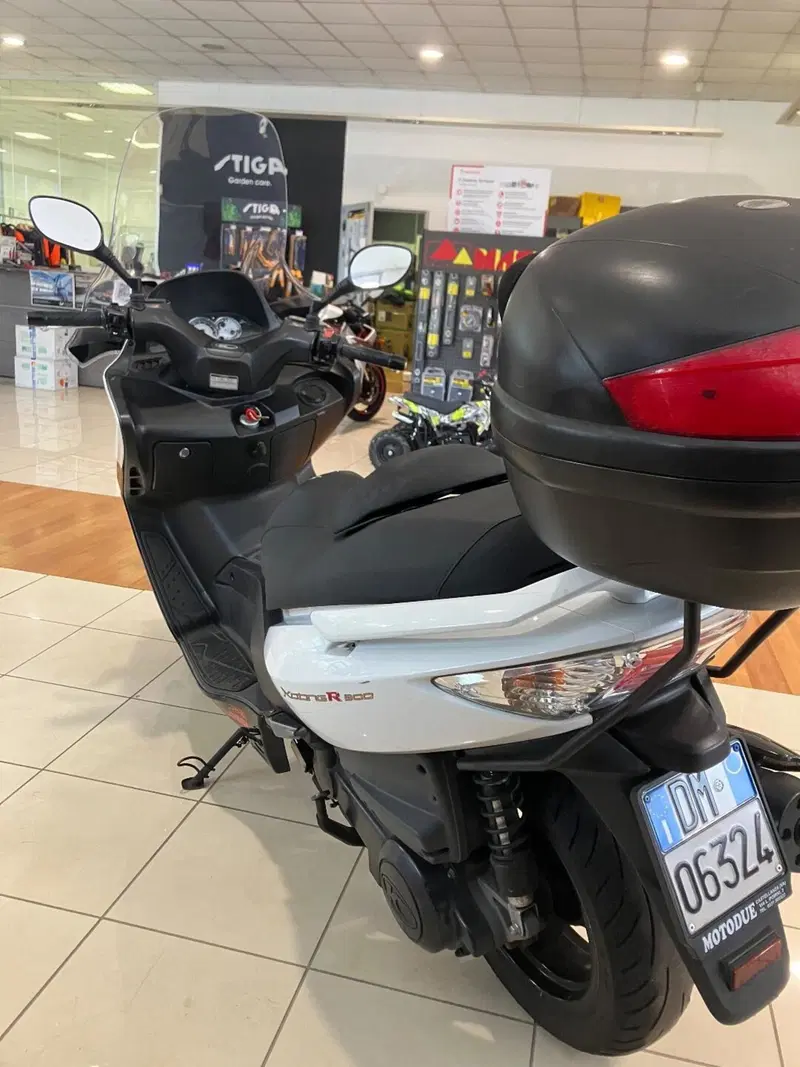 Kymco Xciting 300i R (2007 - 14) (2)