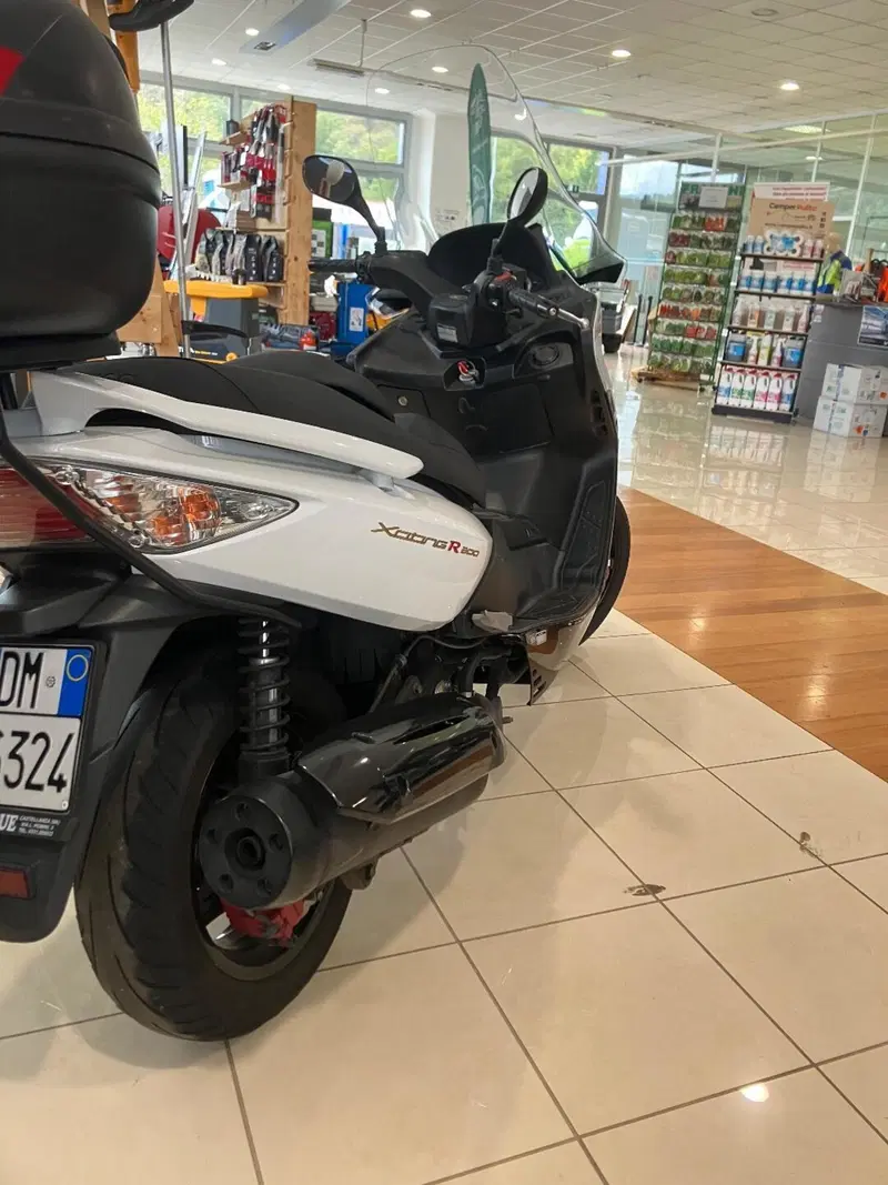 Kymco Xciting 300i R (2007 - 14) (3)
