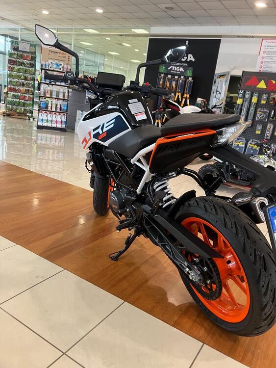 KTM 125 Duke (2024 - 26) (2)