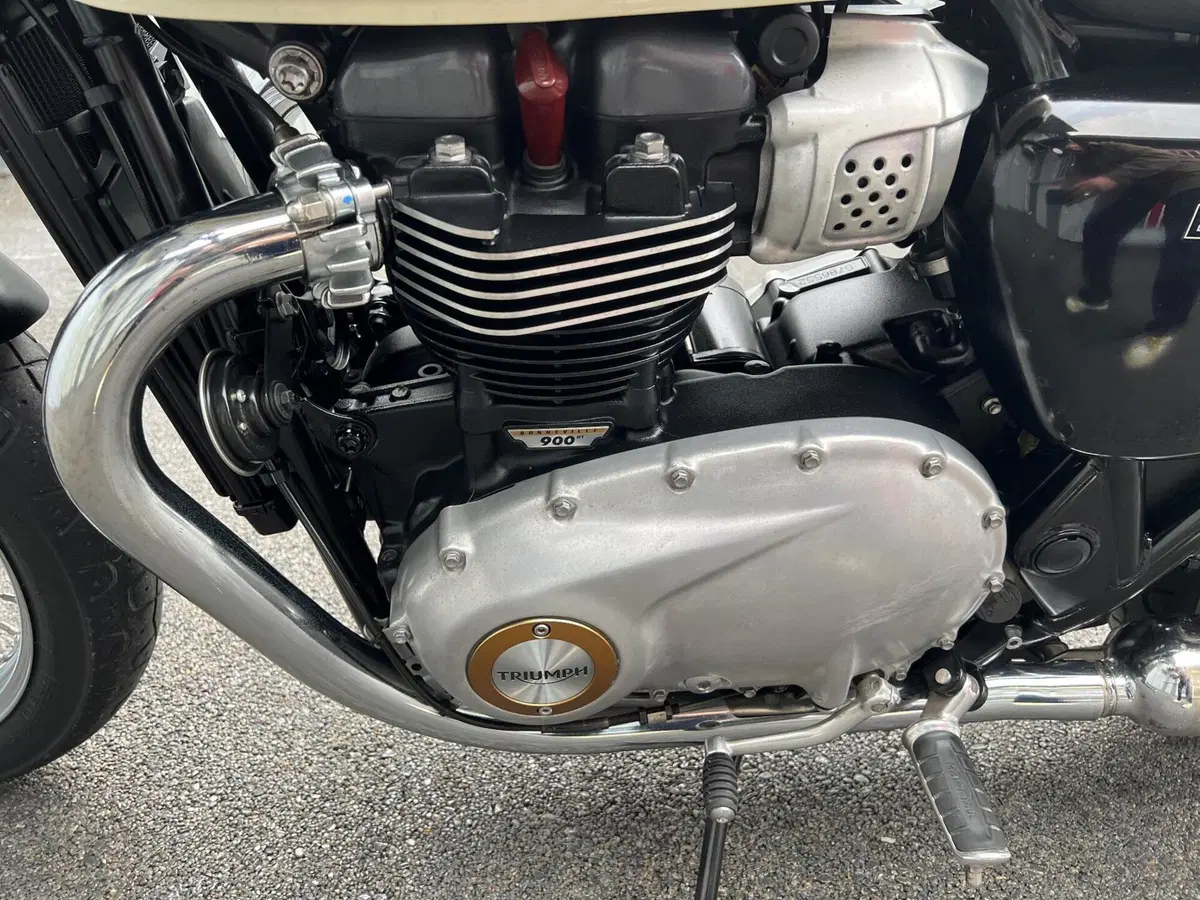 Triumph Bonneville T100 (2008 - 16) (11)