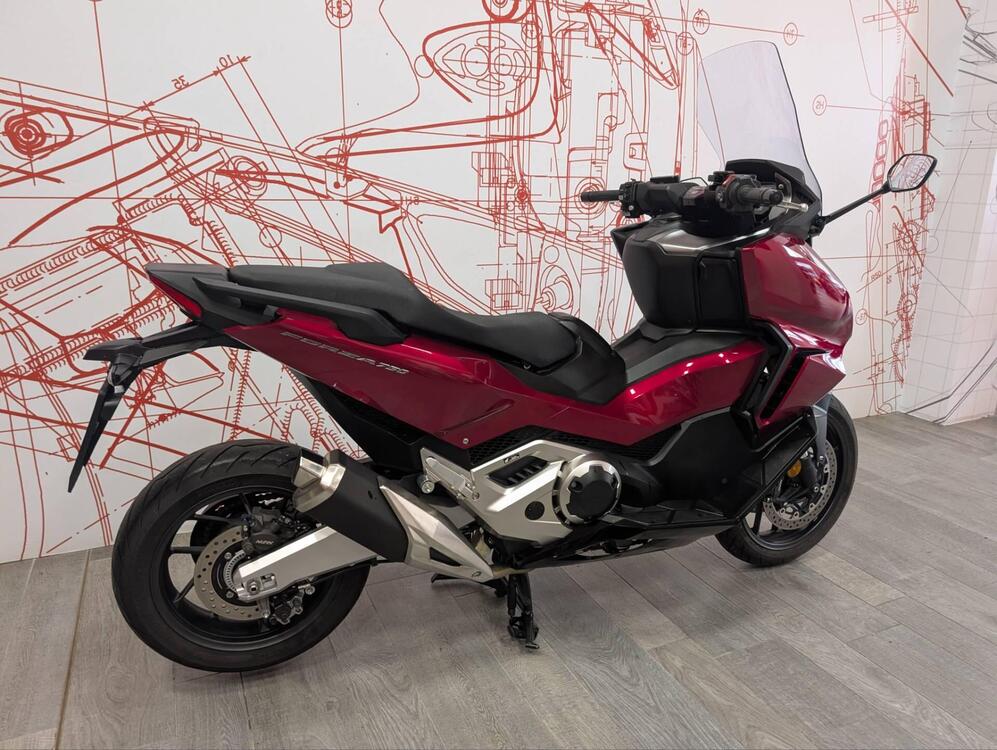 Honda Forza 750 DCT (2021 - 24) (3)