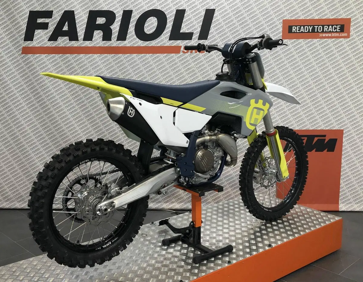 Husqvarna FC 450 (2024) (2)
