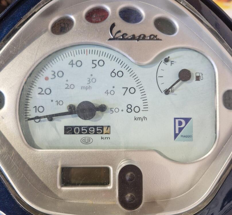 Vespa LX 50 4T (2009 - 14) (5)