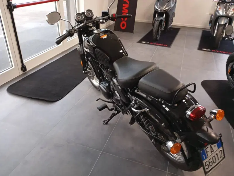 Benelli Imperiale 400 (2021 - 25) (3)