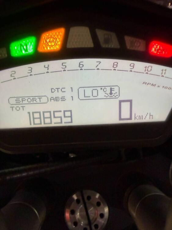 Ducati Hyperstrada 821 (2013 - 15) (5)