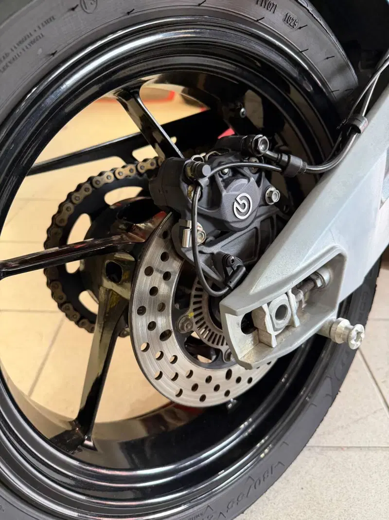 Aprilia RS 660 (2020 - 24) (11)