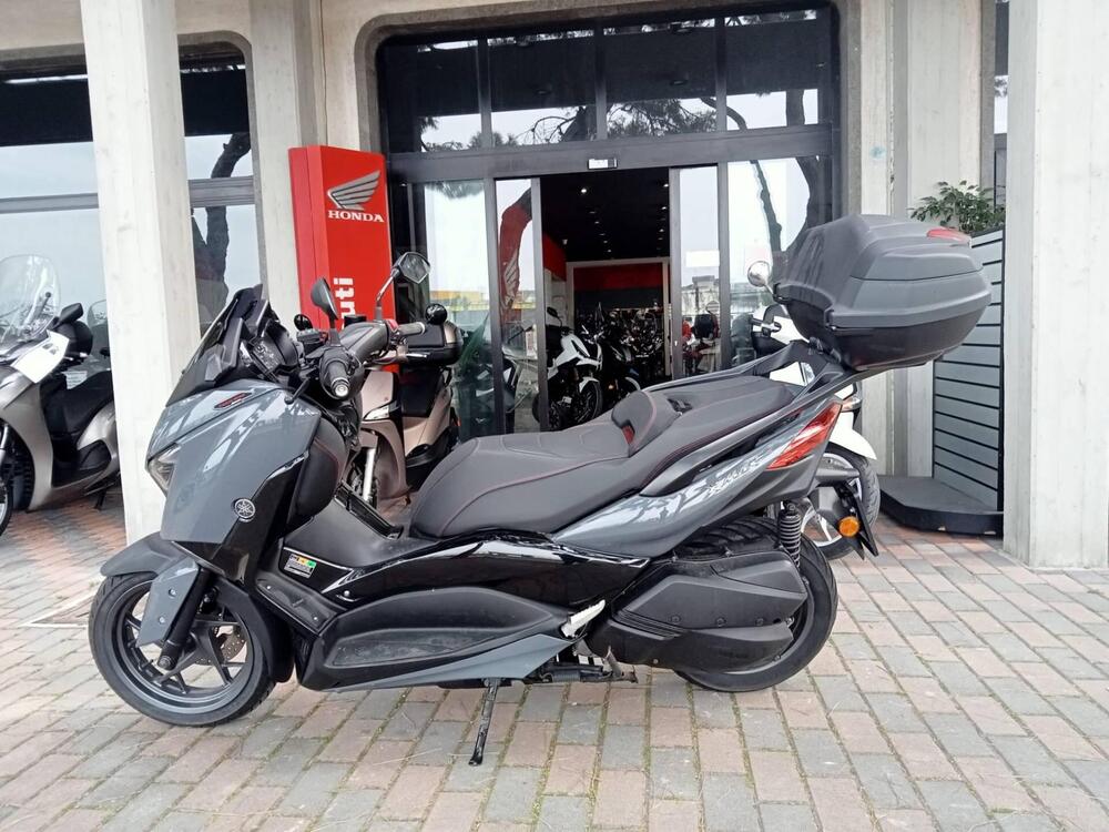 Yamaha X-Max 300 Tech Max (2021 - 24) (2)