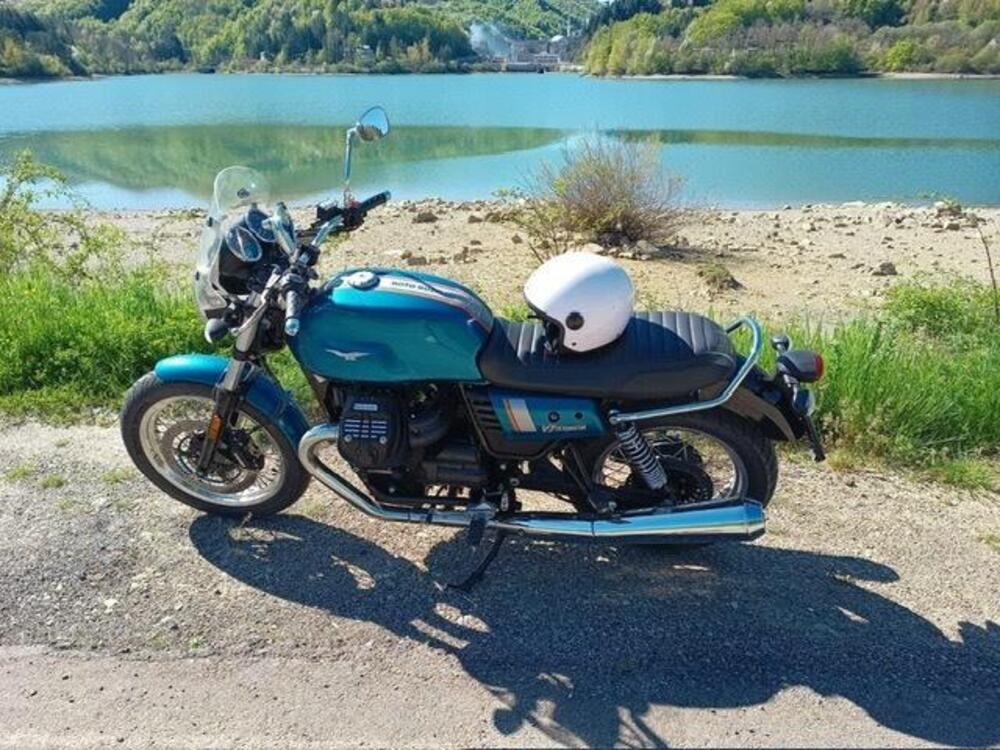 Moto Guzzi V7 III Special (2017 - 20) (3)