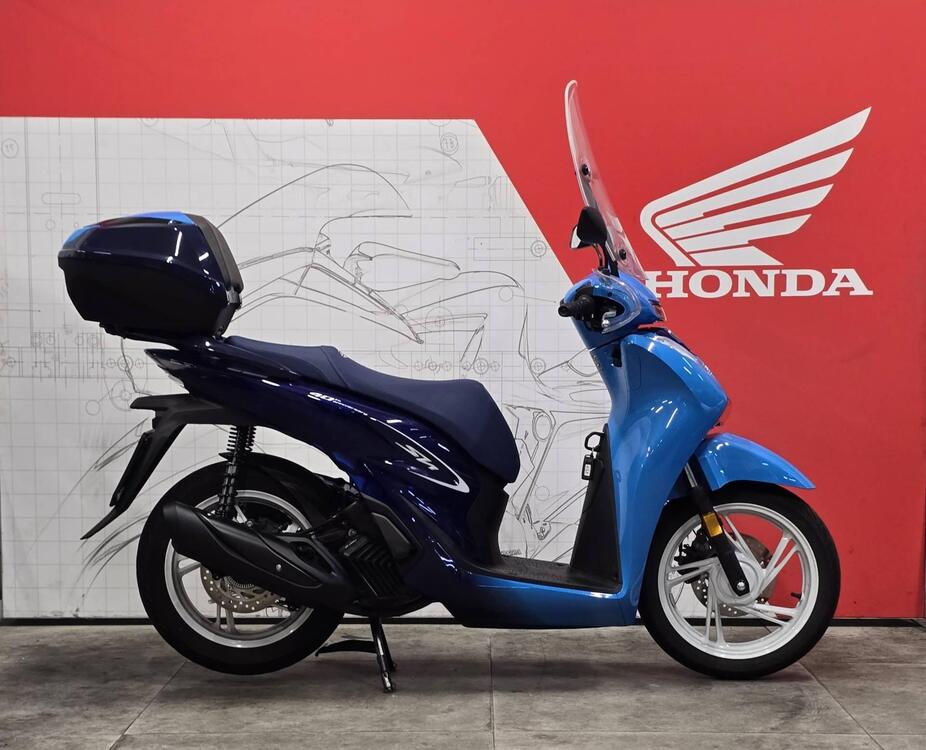 Honda SH 125i (2024 - 25) (3)