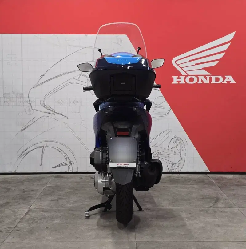 Honda SH 125i (2024 - 25) (4)
