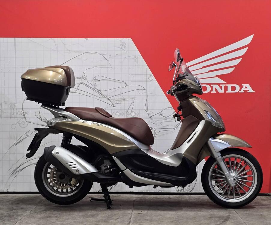 Piaggio Beverly 300 i.e. (2010 - 16) (3)
