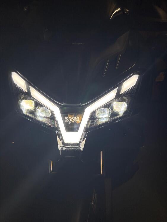 Sym ADX 300 (2024 - 25) (4)