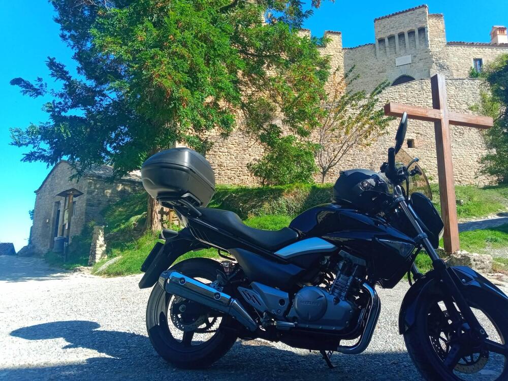 Suzuki Inazuma 250 (2012 - 17) (3)