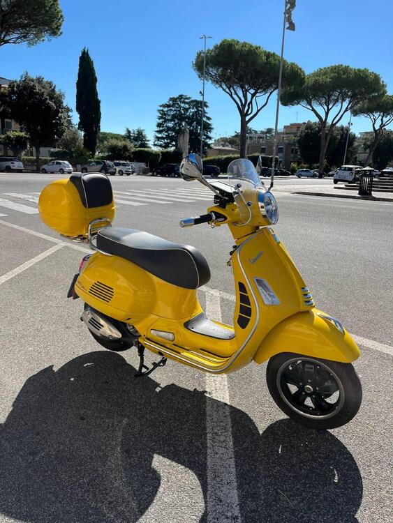 Vespa GTS 300 Super Hpe (2021 - 22)