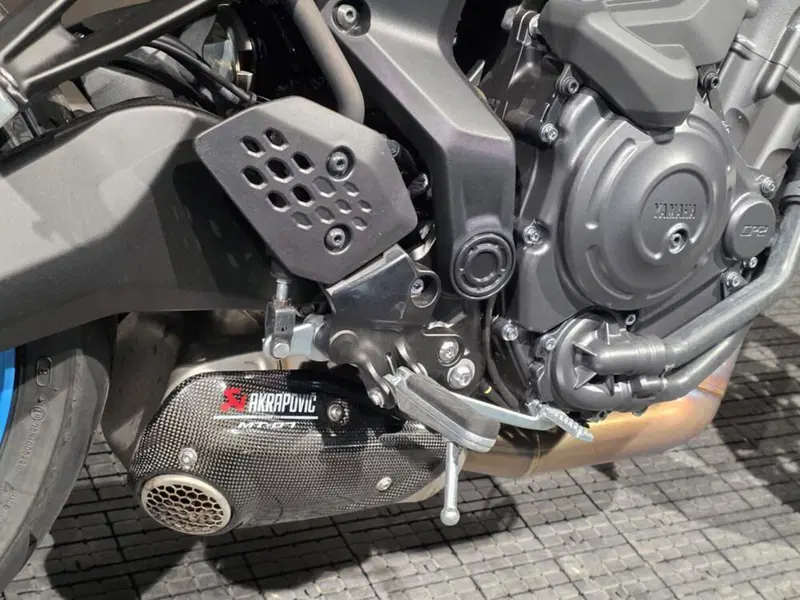 Yamaha MT-07 Y-AMT (2025 - 26) (5)